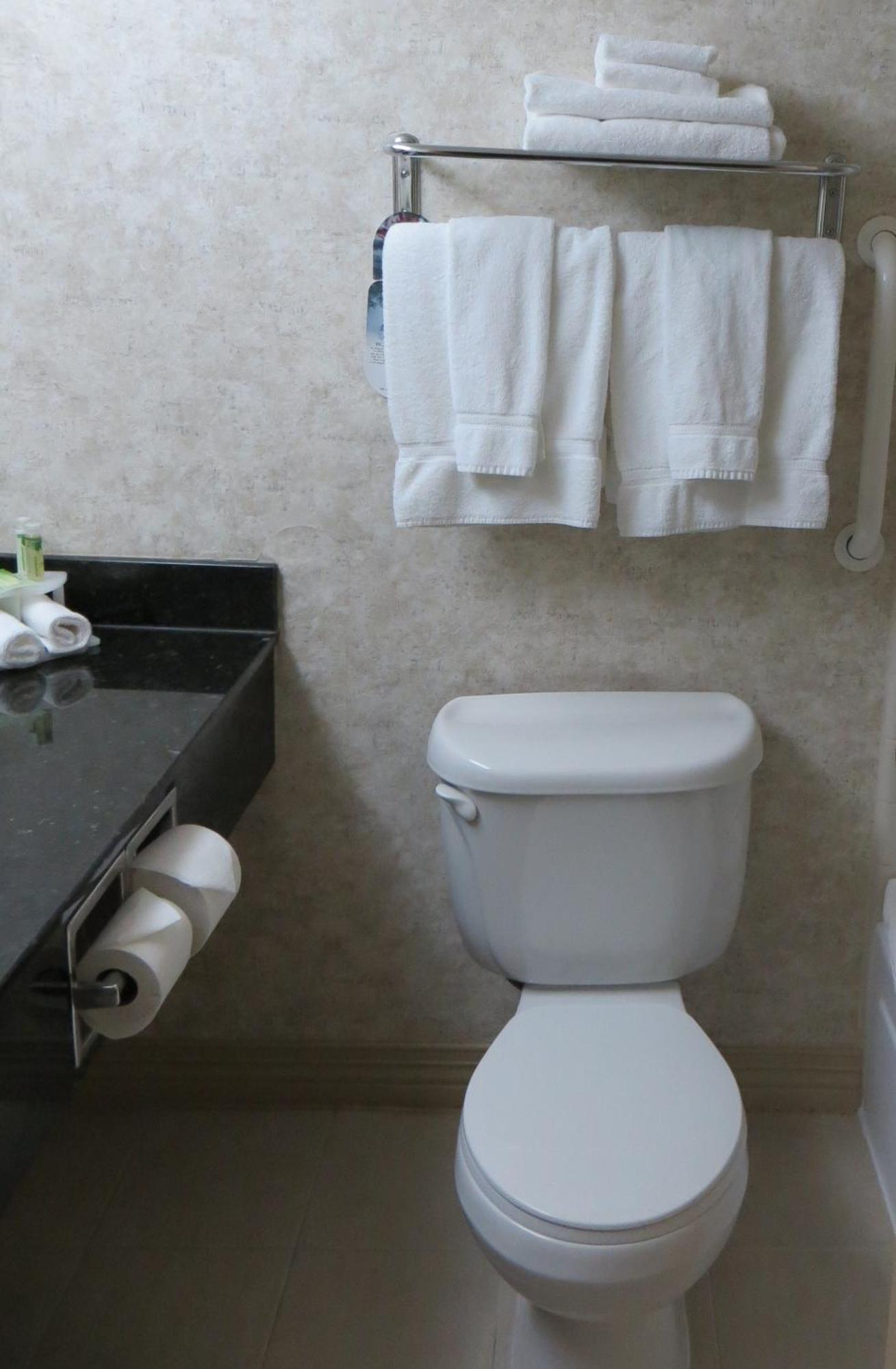 Holiday Inn Express Pembroke By Ihg Pokój zdjęcie