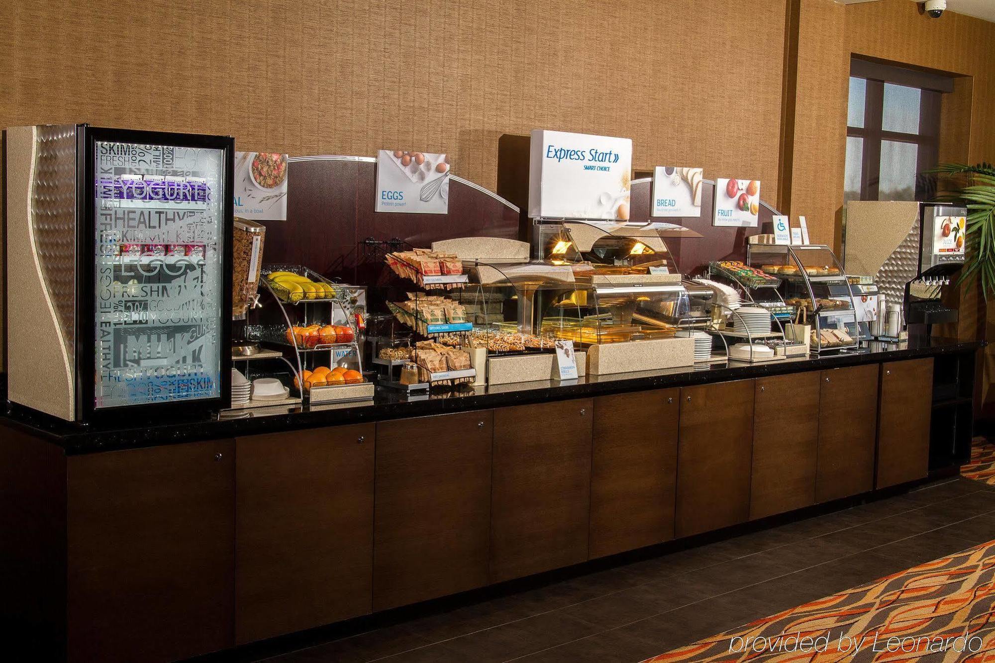 Holiday Inn Express Pembroke By Ihg Zewnętrze zdjęcie